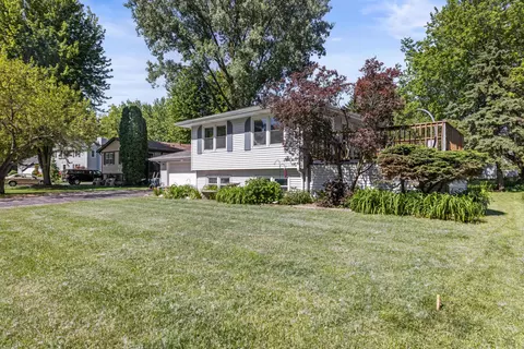 330 Sandy, Elkhorn, WI 53121