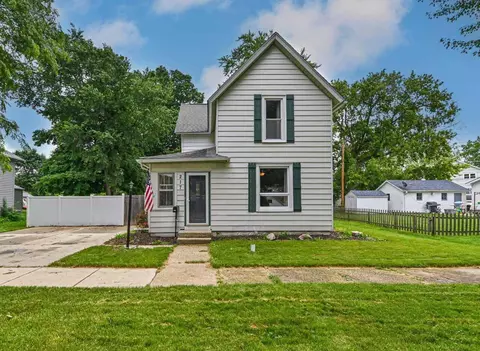 217 S 6th, Delavan, WI 53115