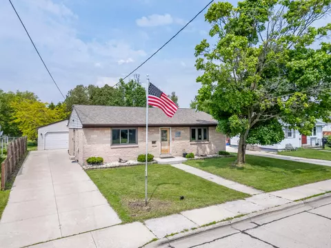 2304 School, Two Rivers, WI 54241