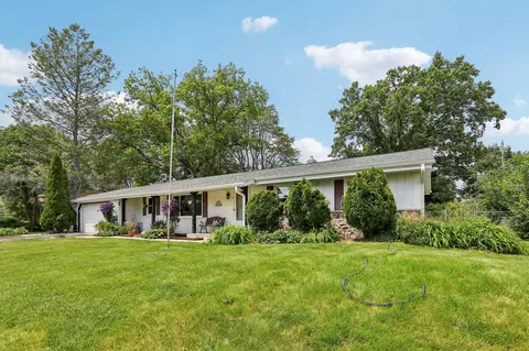 9740 W Teresa, Milwaukee, WI 53224