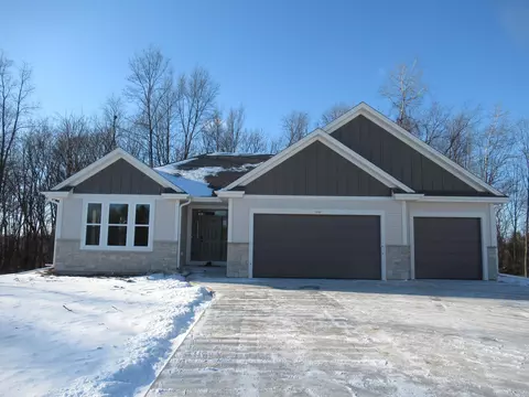 315 White Eagle, Hartford, WI 53027