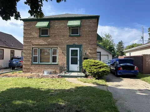 2324 Dwight, Racine, WI 53403