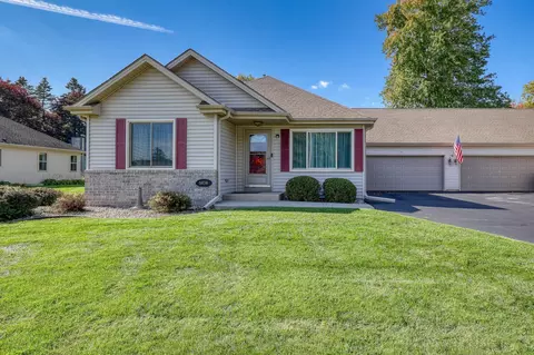5036 Charles, Racine, WI 53402