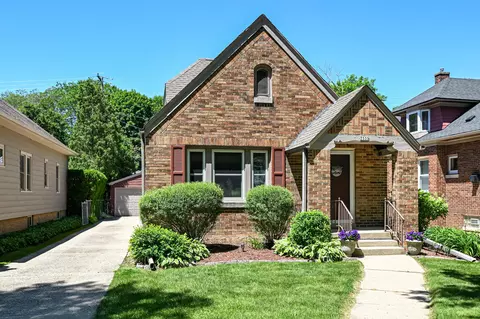 2335 N 85th, Wauwatosa, WI 53226
