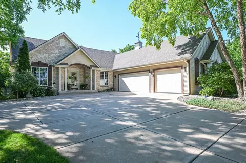 32615 Yahnke, Burlington, WI 53105