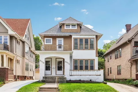 3006 N Murray #3008, Milwaukee, WI 53211