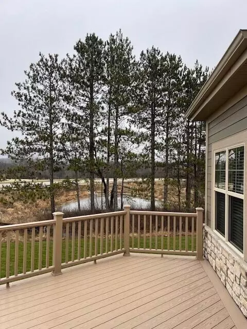 300 Standing Stone #1-1, Waukesha, WI 53189