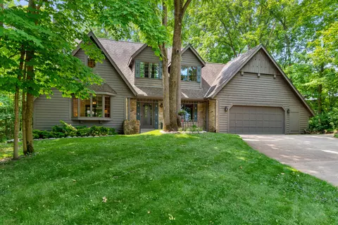 8056 S 66th, Franklin, WI 53132