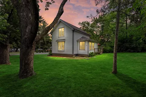 318 Merton, Hartland, WI 53029