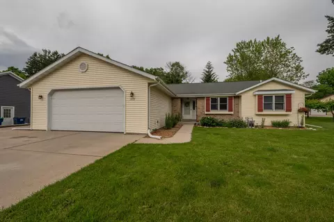 140 Tennies, Slinger, WI 53086