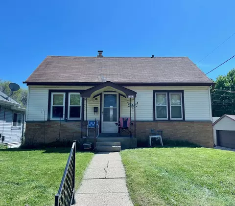6513 W Adler, Milwaukee, WI 53214