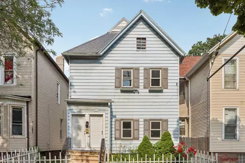 1017 S 18th #1019, Milwaukee, WI 53204