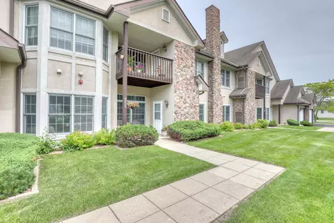 6810 S 34th, Franklin, WI 53132