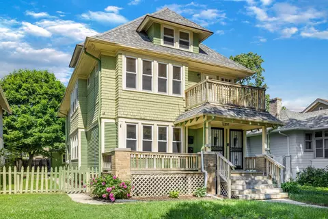 2213 N Hi Mt, Milwaukee, WI 53208