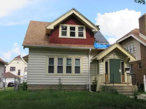 2906 N 46th, Milwaukee, WI 53210