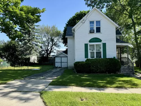 1902 Michigan, Manitowoc, WI 54220