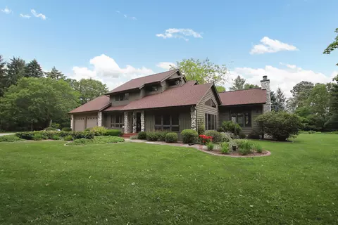 7488 Brookhaven, Wayne, WI 53090