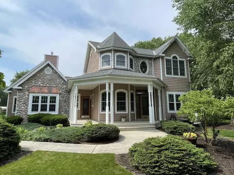 s45w25540 Red Oak, Waukesha, WI 53189