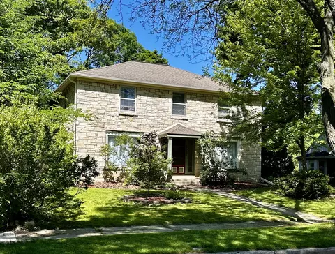 2921 N 82nd, Milwaukee, WI 53222