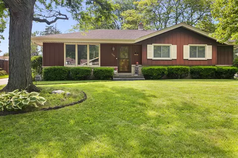 6133 S 37th, Greenfield, WI 53221