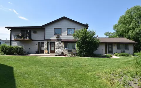 2010 Macarthur, Waukesha, WI 53188