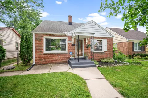 2951 N 89th, Milwaukee, WI 53222
