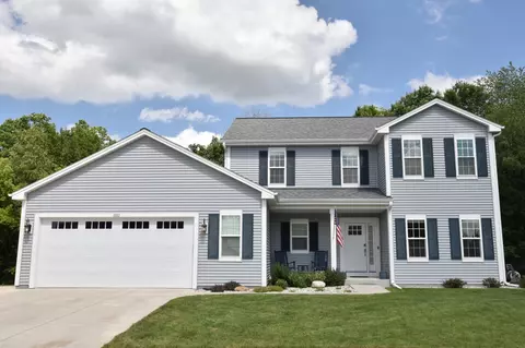 1571 E Monroe, Hartford, WI 53027