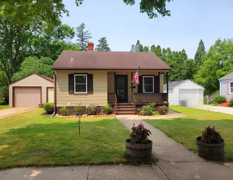 222 Elm, Delavan, WI 53115