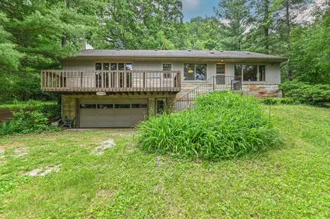 n7044 Oakwood Road, Richmond, WI 53190