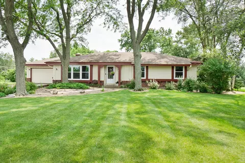 s35w28961 Wern, Genesee, WI 53189