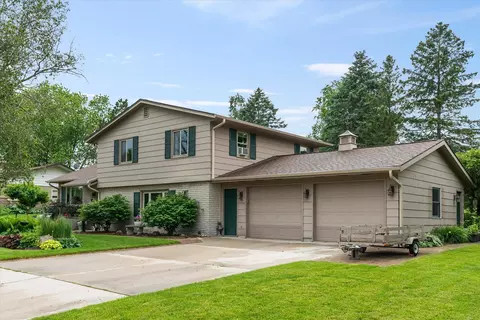 535 Meadow, Sheboygan Falls, WI 53085