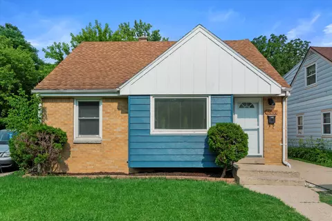 5042 N 61st, Milwaukee, WI 53218