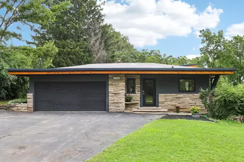1520 S Springdale, Waukesha, WI 53186