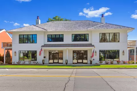 323 Broad #201, Lake Geneva, WI 53147
