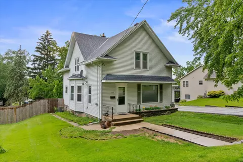 337 S John, Mayville, WI 53050