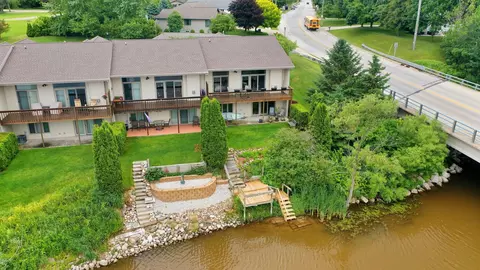 2121 45th #L, Two Rivers, WI 54241