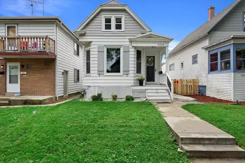 3320 N Bartlett, Milwaukee, WI 53211