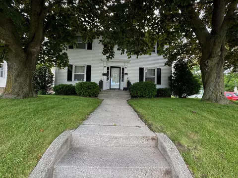 1218 N 11th #1216, Manitowoc, WI 54220