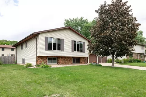 1017 Parkridge, Onalaska, WI 54650