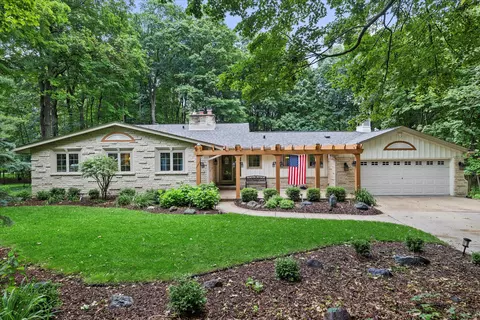 1950 Churchview, Brookfield, WI 53005