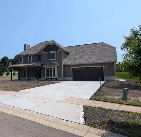 N694 S Hickory Hills, Ashippun, WI 53066