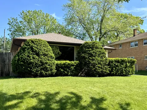 1304 Manistique, South Milwaukee, WI 53172