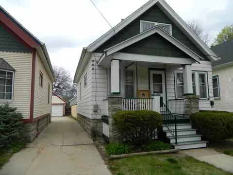 6904 Auburn, Wauwatosa, WI 53213