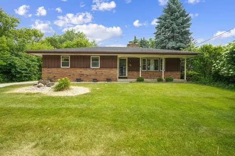 73 Mertens, Racine, WI 53405