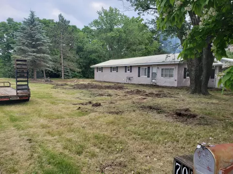 705 S State Highway 130, Lone Rock, WI 53556