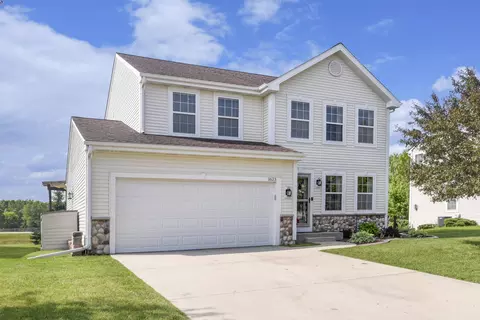 1623 Redwood, West Bend, WI 53095