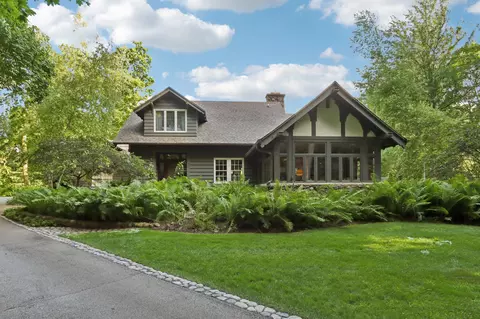 7755 N N Riv, River Hills, WI 53217