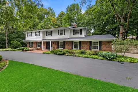 14320 Indian Rdg, Brookfield, WI 53005