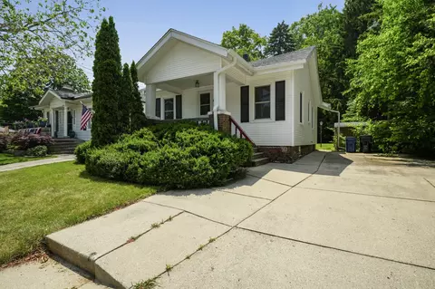 68 Mertens, Racine, WI 53405