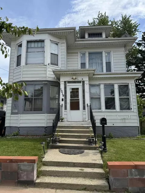 1019 Hamilton, Racine, WI 53404